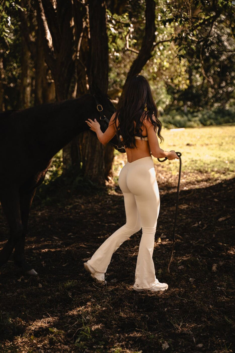 Skoki Maev luxury women's activewear designed in Australia